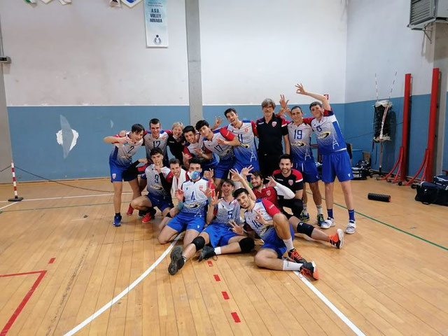 SERIE D: VITTORIA NETTA IN CASA